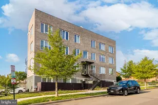 800 21st St NE, Washington, DC 20002 - Photo 1