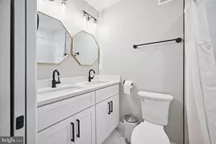 1732 L St NE, Washington, DC 20002 - Photo 12