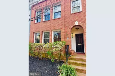 817 E St SE #1, Washington, DC 20003 - Photo 1