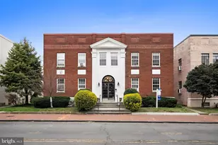 1711 35th St NW, Washington, DC 20007 - Photo 1