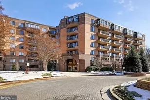 2111 Wisconsin Ave NW, Washington, DC 20007 - Photo 1