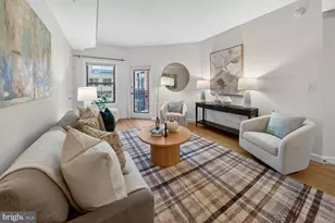 1111 25th St NW, Washington, DC 20037 - Photo 1