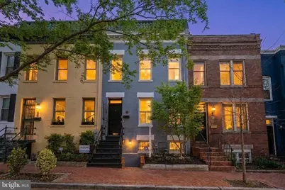 2132 Newport Place NW, Washington, DC 20037 - Photo 1