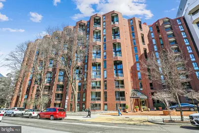 1099 22nd Street NW #410, Washington, DC 20037 - Photo 1