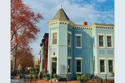 301 7th Street NE, Washington, DC 20002 - Photo 1