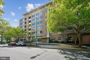 350 G St SW, Washington, DC 20024 - Photo 1