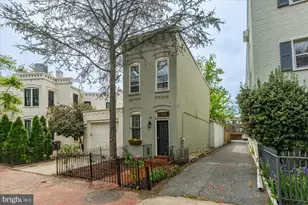 331 10th St SE, Washington, DC 20003 - Photo 1