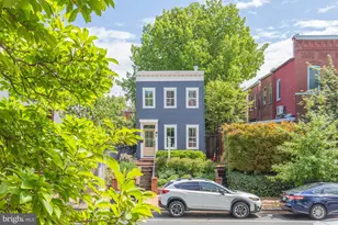 420 4th St SE, Washington, DC 20003 - Photo 1