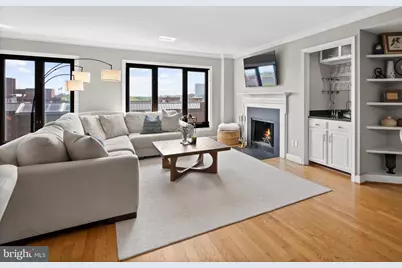 1080 Wisconsin Avenue NW #402, Washington, DC 20007 - Photo 1