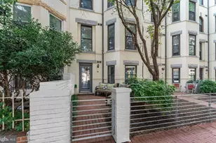 1124 25th St NW, Washington, DC 20037 - Photo 1