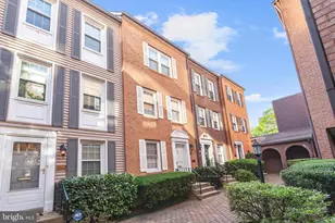 900 24th St NW, Washington, DC 20037 - Photo 1