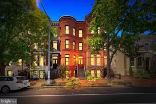 123 4th St SE, Washington, DC 20003 - Photo 1