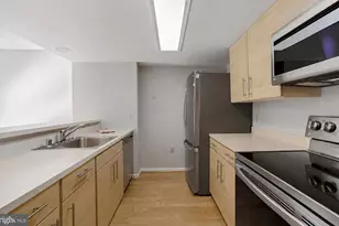 2111 Wisconsin Ave NW, Washington, DC 20007 - Photo 1