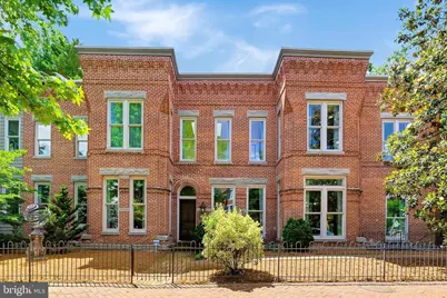 301 12th Street SE, Washington, DC 20003 - Photo 1