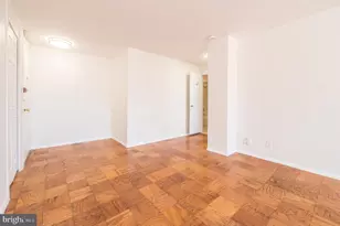 1545 18th St NW, Washington, DC 20036 - Photo 1