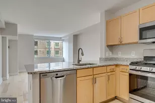 800 4th St SW, Washington, DC 20024 - Photo 1