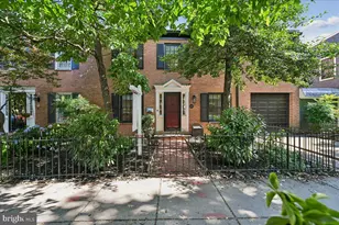 655 E St SE, Washington, DC 20003 - Photo 1