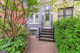 722 13th St SE, Washington, DC 20003 - Photo 1