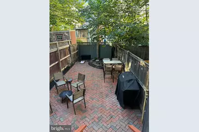 318 N Carolina Avenue SE #1, Washington, DC 20003 - Photo 1