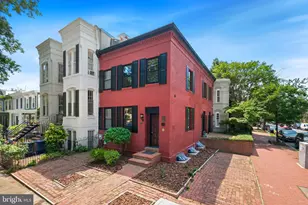 601 E St SE, Washington, DC 20003 - Photo 1
