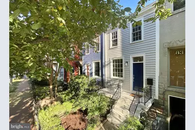 633 Constitution Avenue NE, Washington, DC 20002 - Photo 1