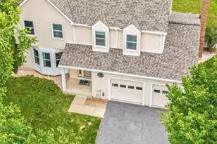 1405 Hunting Horn Ln, Frederick, MD 21703 - Photo 1