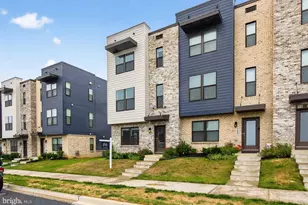 562 Union St, Frederick, MD 21701 - Photo 1