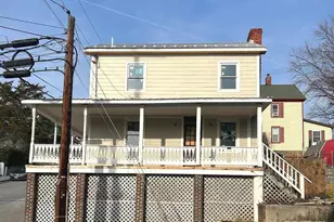 127 W Potomac St, Brunswick, MD 21716 - Photo 1