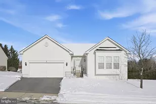 6 Sylvia Cir, Thurmont, MD 21788 - Photo 1