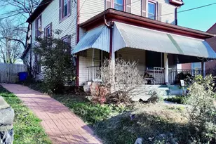8 N Virginia Ave, Brunswick, MD 21716 - Photo 1