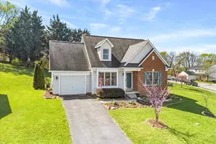 304 Washington St, Middletown, MD 21769 - Photo 1