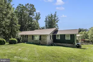 6213 White Oak Dr, Frederick, MD 21701 - Photo 1