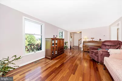 1149 Marthas Court E, Knoxville, MD 21758 - Photo 2