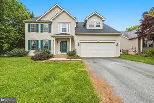 100 Crossing Pointe Ct, Frederick, MD 21702 - Photo 1