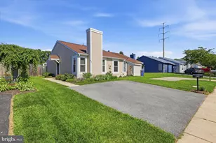 819 Chadwick Cir, Frederick, MD 21701 - Photo 1