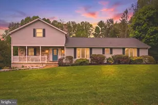 2811 Orchard Lakes Dr, Baldwin, MD 21013 - Photo 1