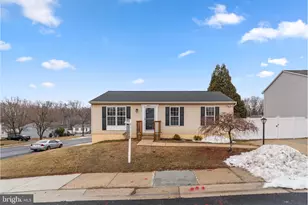 6432 Woodland Forest Dr, Elkridge, MD 21075 - Photo 1