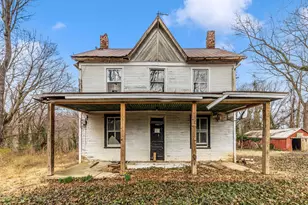 19821 Darnestown Rd, Beallsville, MD 20839 - Photo 1