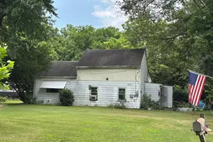 15701 Edwards Ferry Rd, Poolesville, MD 20837 - Photo 1