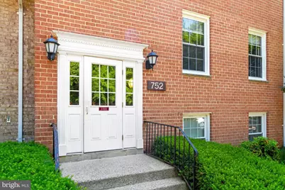 752 Quince Orchard Boulevard #752-T1, Gaithersburg, MD 20878 - Photo 1