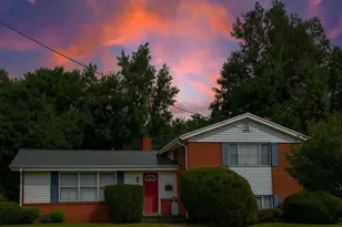 9831 Singleton Dr, Bethesda, MD 20817 - Photo 1