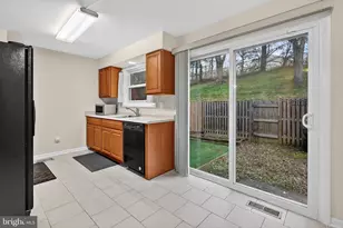 25725 Valley Park Terrace, Damascus, MD 20872 - Photo 18