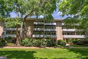 7515 Spring Lake Dr, Bethesda, MD 20817 - Photo 1