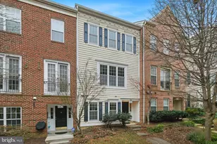 449 Leaning Oak St, Gaithersburg, MD 20878 - Photo 1