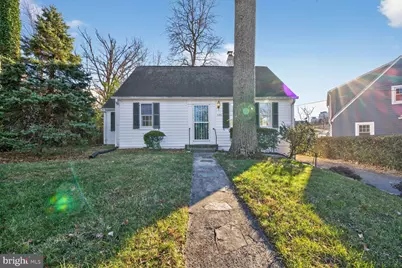 4556 S Chelsea Lane S, Bethesda, MD 20814 - Photo 1