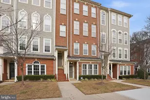 27 Golden Ash Way, Gaithersburg, MD 20878 - Photo 1