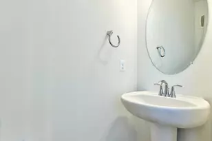 16076 Frederick Rd, Rockville, MD 20850 - Photo 12