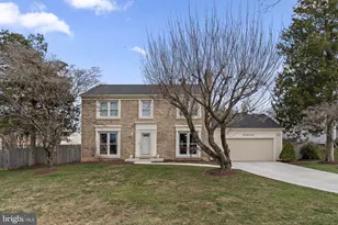 17235 Sandy Knoll Dr, Olney, MD 20832 - Photo 1