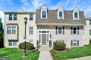 11 Pickering Ct, Germantown, MD 20874 - Photo 1