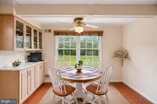 11001 Rosemont Dr, Rockville, MD 20852 - Photo 14